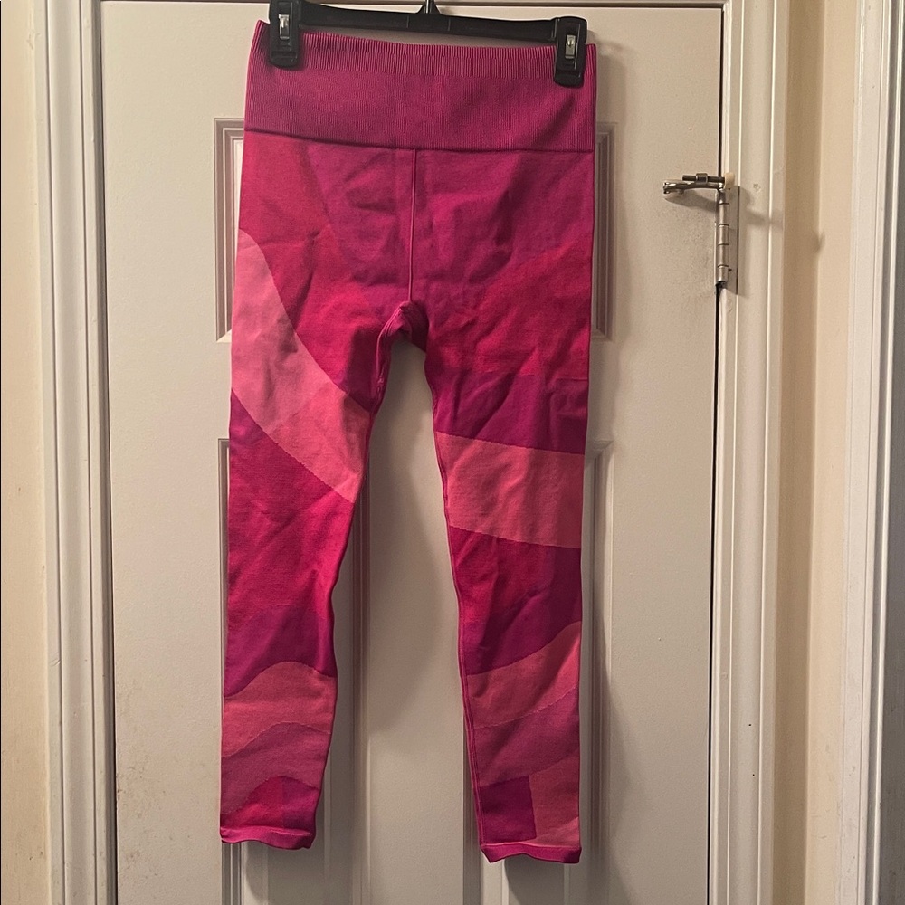 Fabletics stylish Pink Leggings